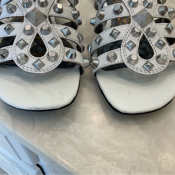 Sam Edelman Beatris studded slide sandals, size 8, white leather, silver studs - Picture 4 of 12